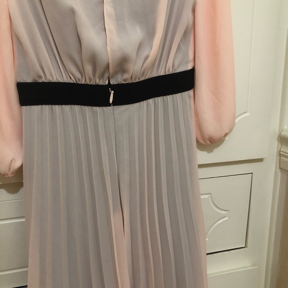 New York & Company: blush color and black dress - Picture 5 of 7